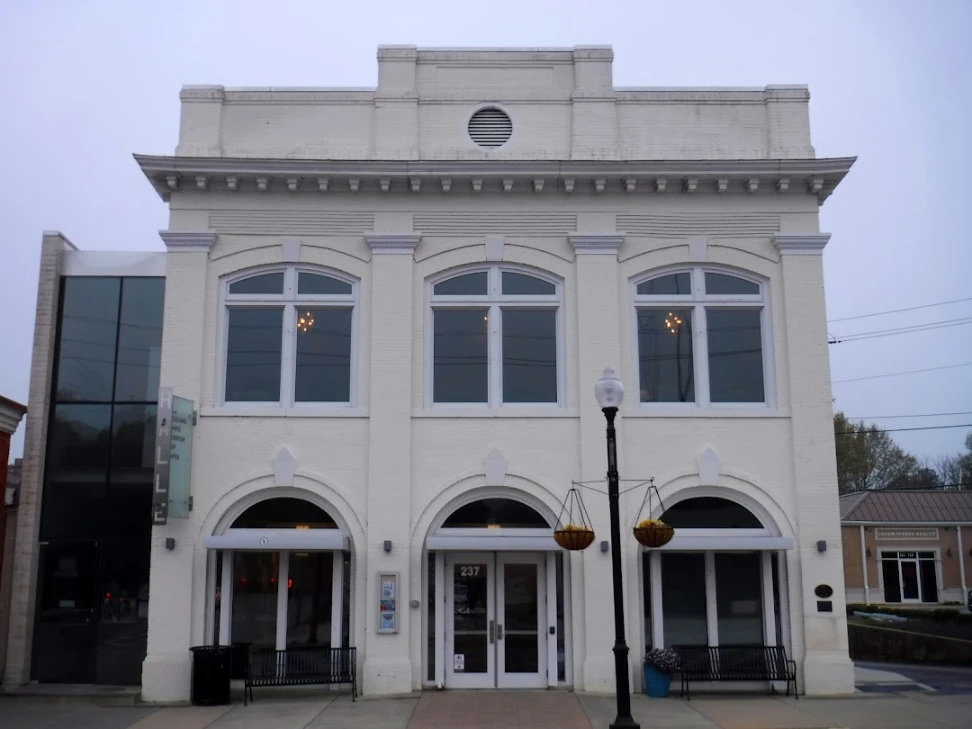 Halle Cultural Arts Center Halle Cultural Arts Center